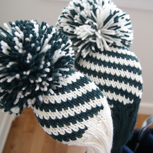 Knitted golf club covers with a spiral stripe pattern